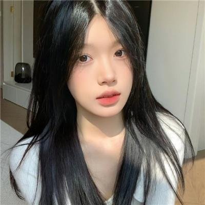 极黑的布伦希尔特海报